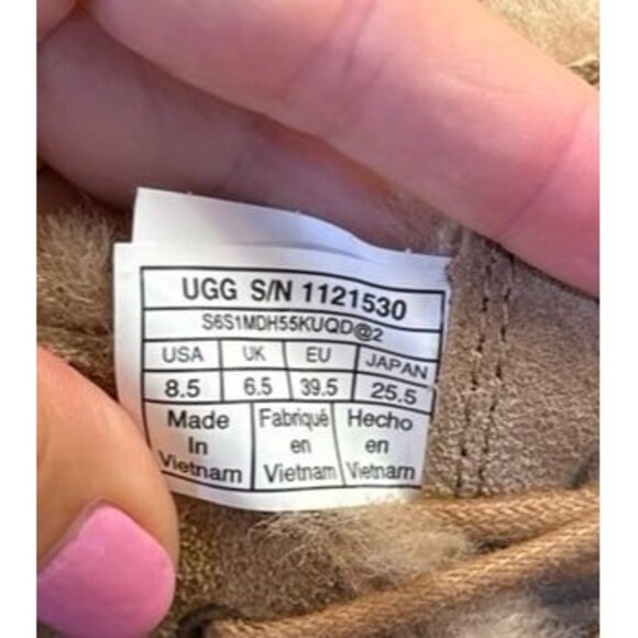 UGG Classic Femme Lace Bootie Chestnut NEW Size 8.5 - Picture 7 of 10